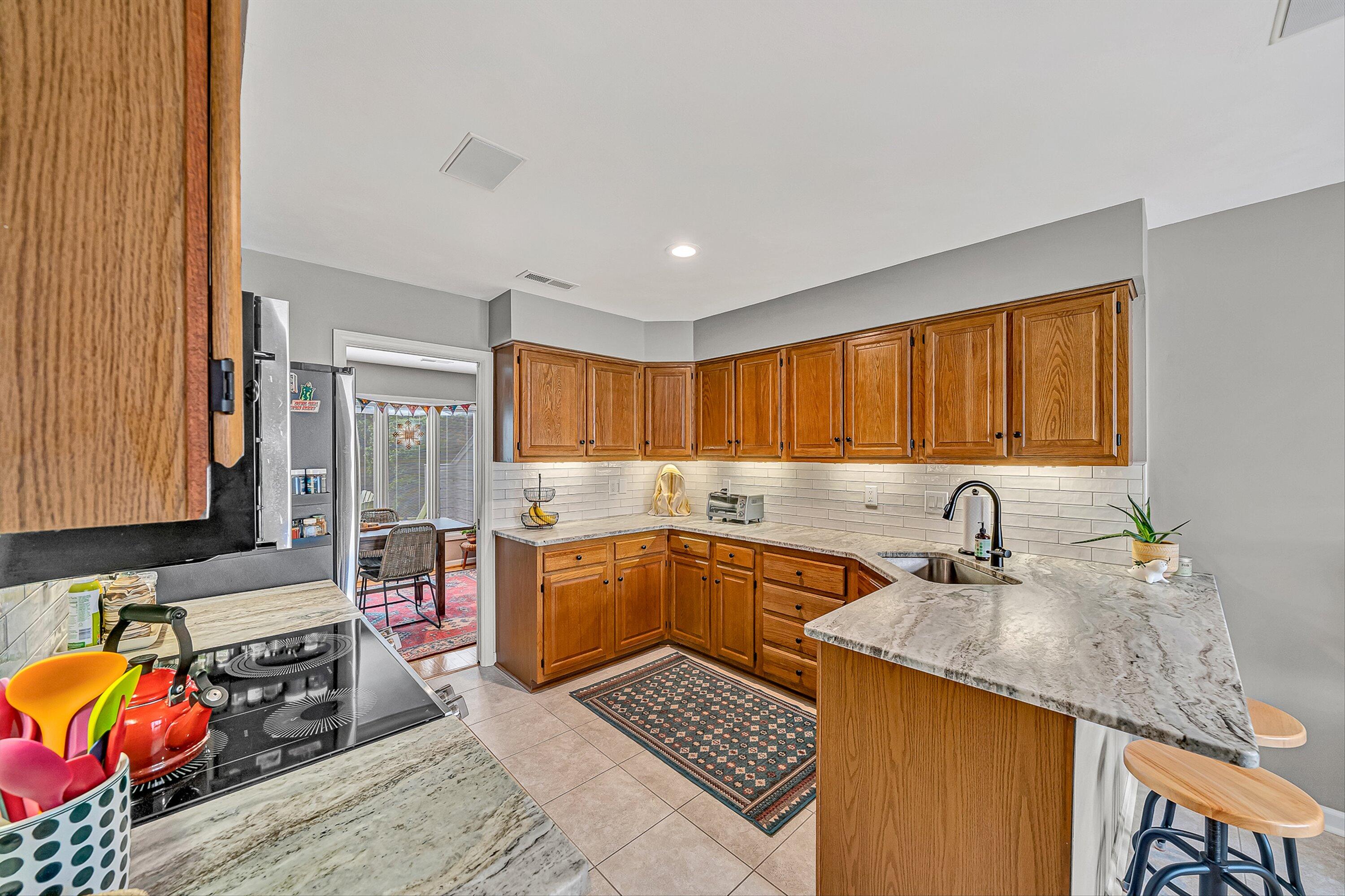 2509 South Clearing Road Salem, VA 24153 - Photo 7 of 36 07-VM-02322