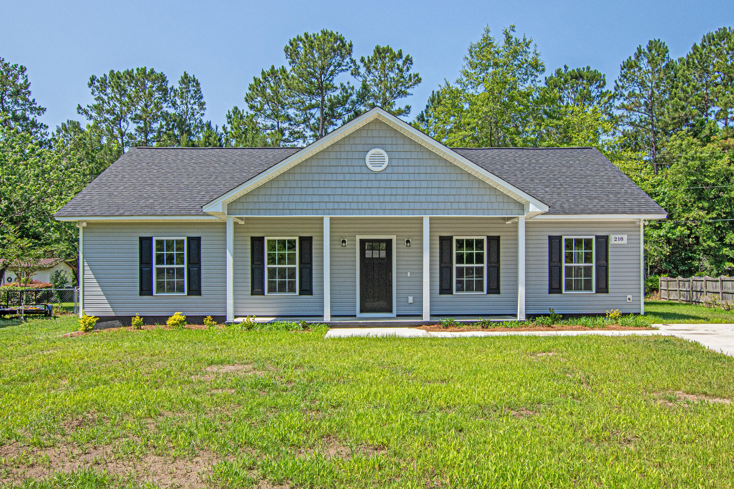 259 South Railroad Avenue Ridgeville, SC 29472 - Photo 1 of 35 Front Reeves Plan