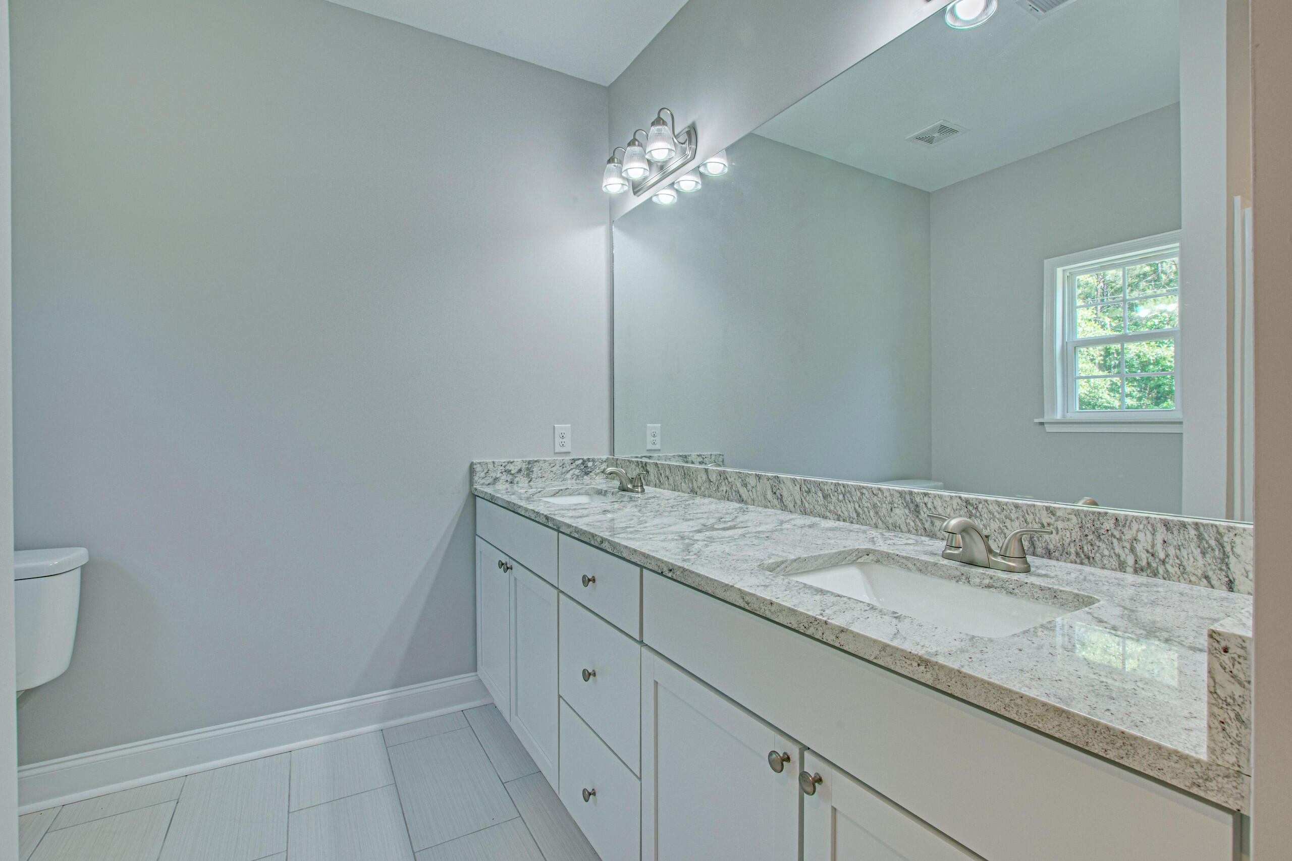 259 South Railroad Avenue Ridgeville, SC 29472 - Photo 23 of 35 Reeves Plan Master Bath 2