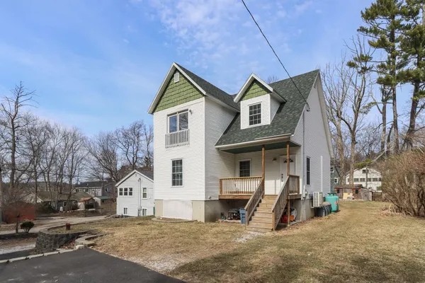 $579,900 | 17 Trues Parkway, Sandown, NH 03873