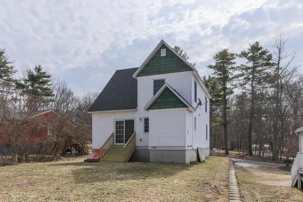 $579,900 | 17 Trues Parkway, Sandown, NH 03873