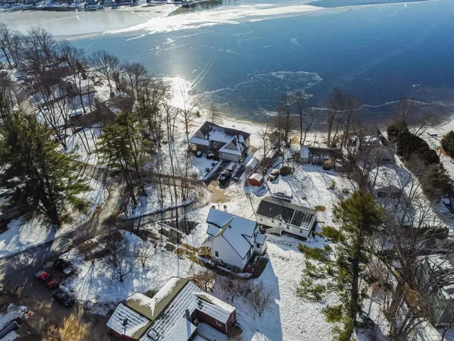 $579,900 | 17 Trues Parkway, Sandown, NH 03873