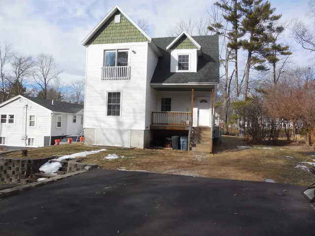 $579,900 | 17 Trues Parkway, Sandown, NH 03873