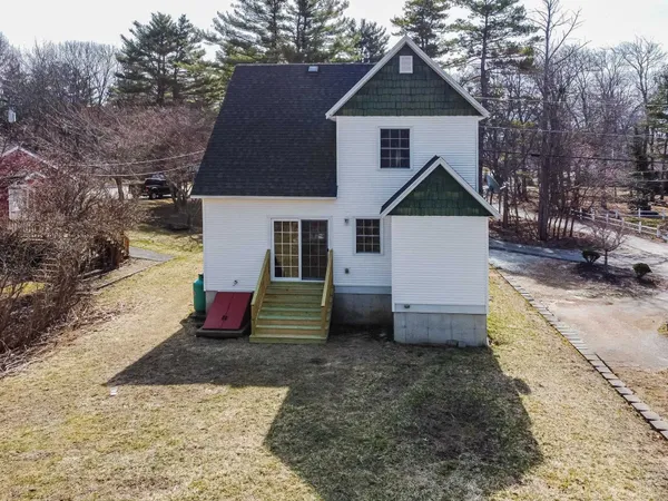 $579,900 | 17 Trues Parkway, Sandown, NH 03873