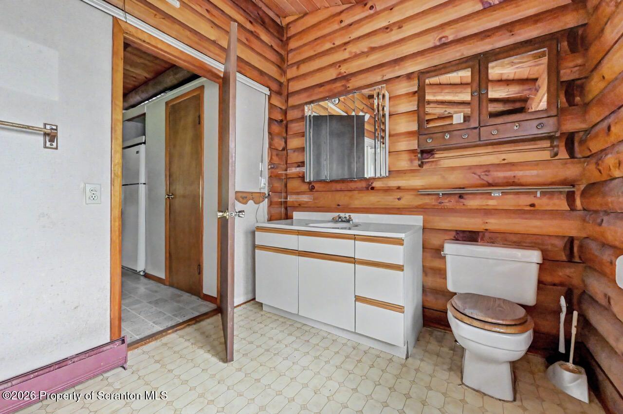 108 Uppercrest Road Greentown, PA 18426 - Photo 30 of 45 108 Uppercrest Rd 31 Large