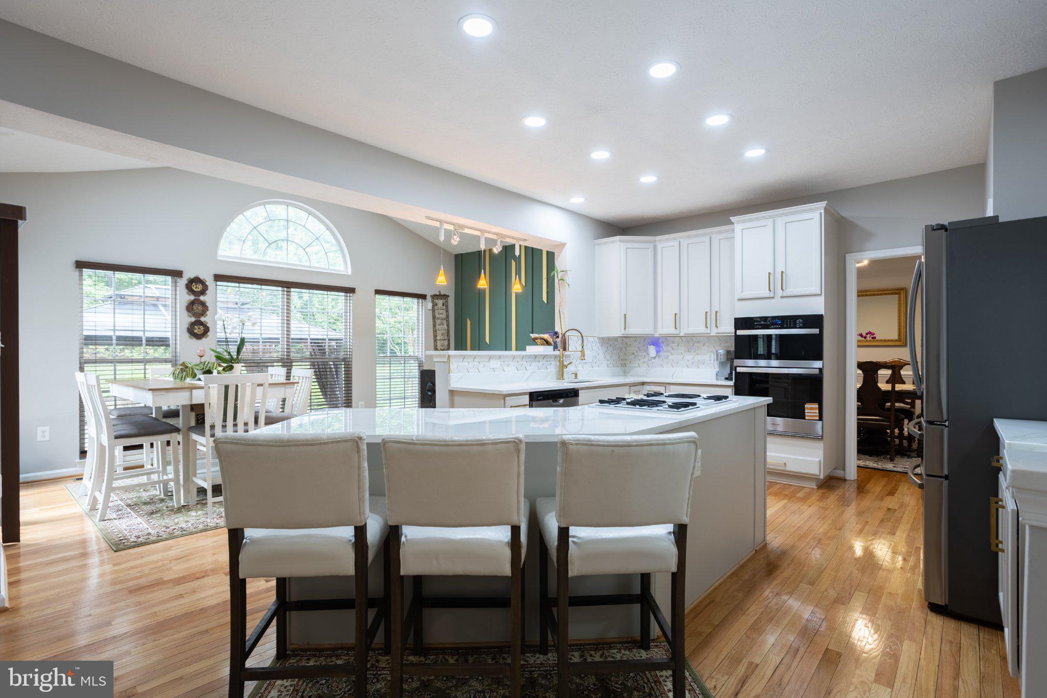 7777 Rotherham Drive Hanover, MD 21076 - Photo 13 of 73 View of the kitchen & breakfast room