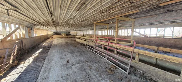 $1,500,000 | 5255 North 550 West, Pennville, IN 47369