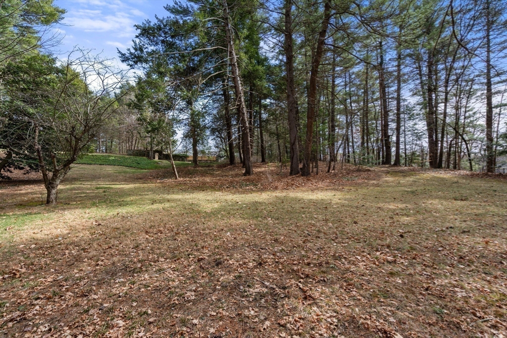 49 Concord Road Weston, MA 02493 - Photo 5 of 9