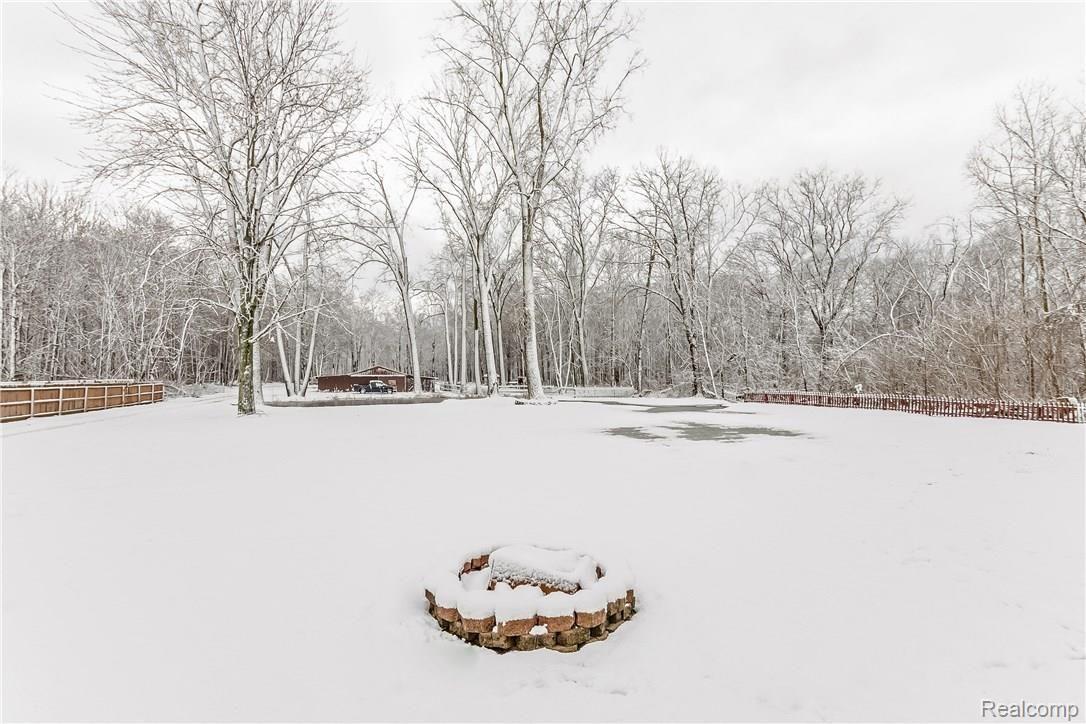 38395 Tyler Road Romulus, MI 48174 - Photo 25 of 37 044-Exterior-5383582-large.jpg