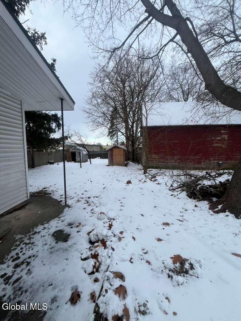 104 Odell Street Schenectady, NY 12304 - Photo 3 of 26 IMG_0966