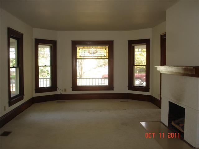 236 East State Street Pendleton, IN 46064 - Photo 8 of 14