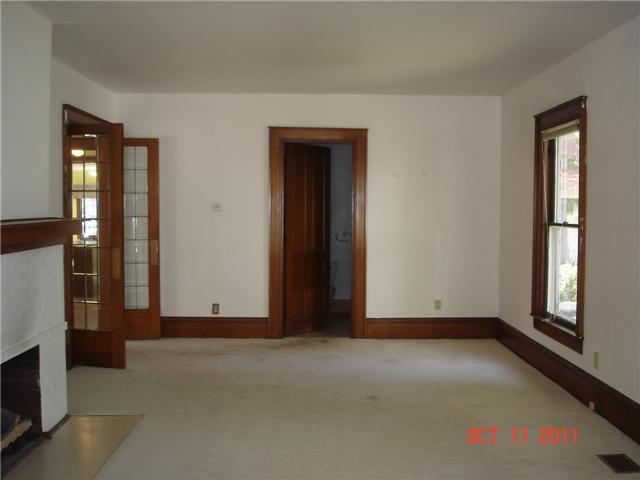236 East State Street Pendleton, IN 46064 - Photo 9 of 14