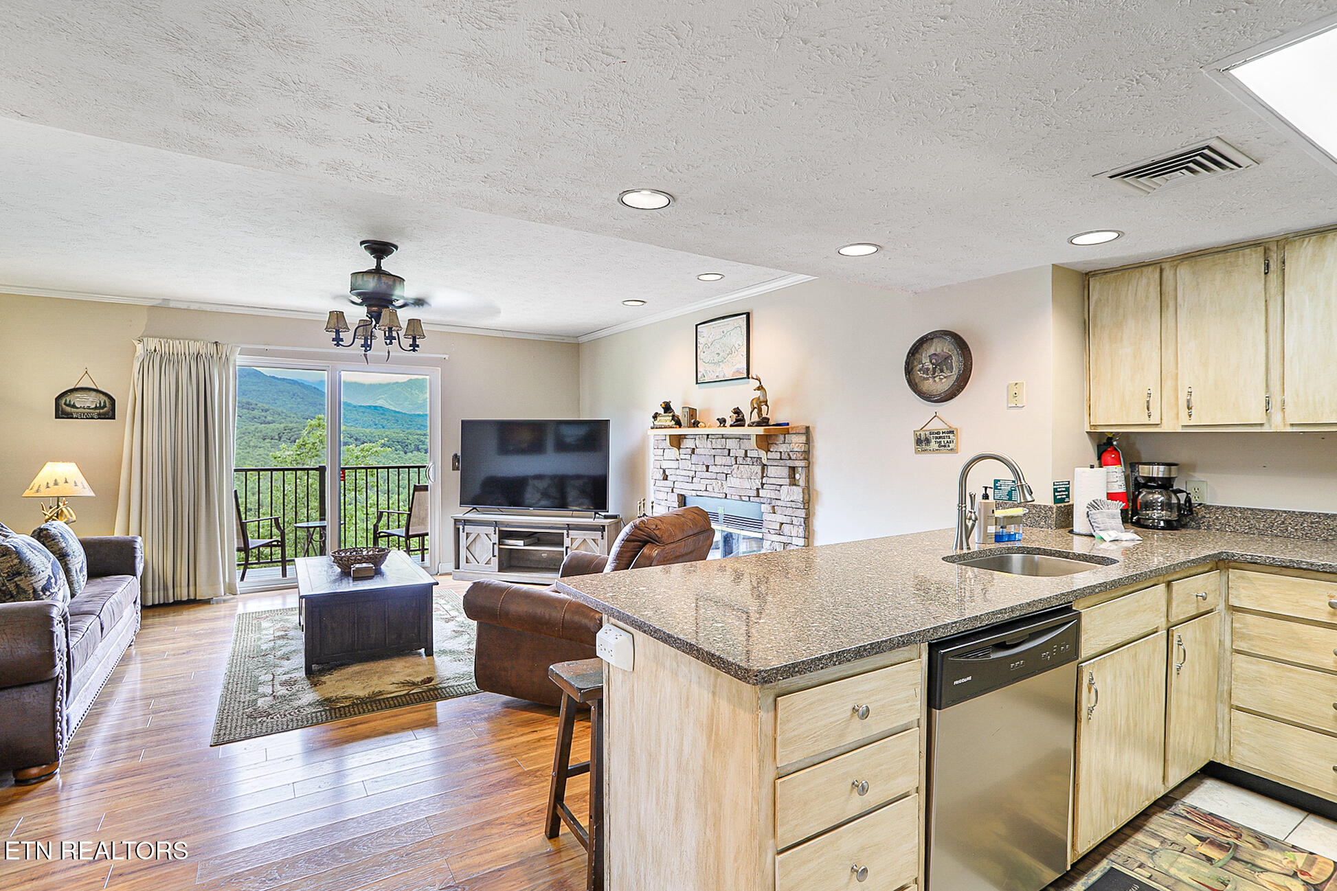 3710 Weber Road, Unit 201B Gatlinburg, TN 37738 - Photo 14 of 52 3710 Weber Rd 201B-54