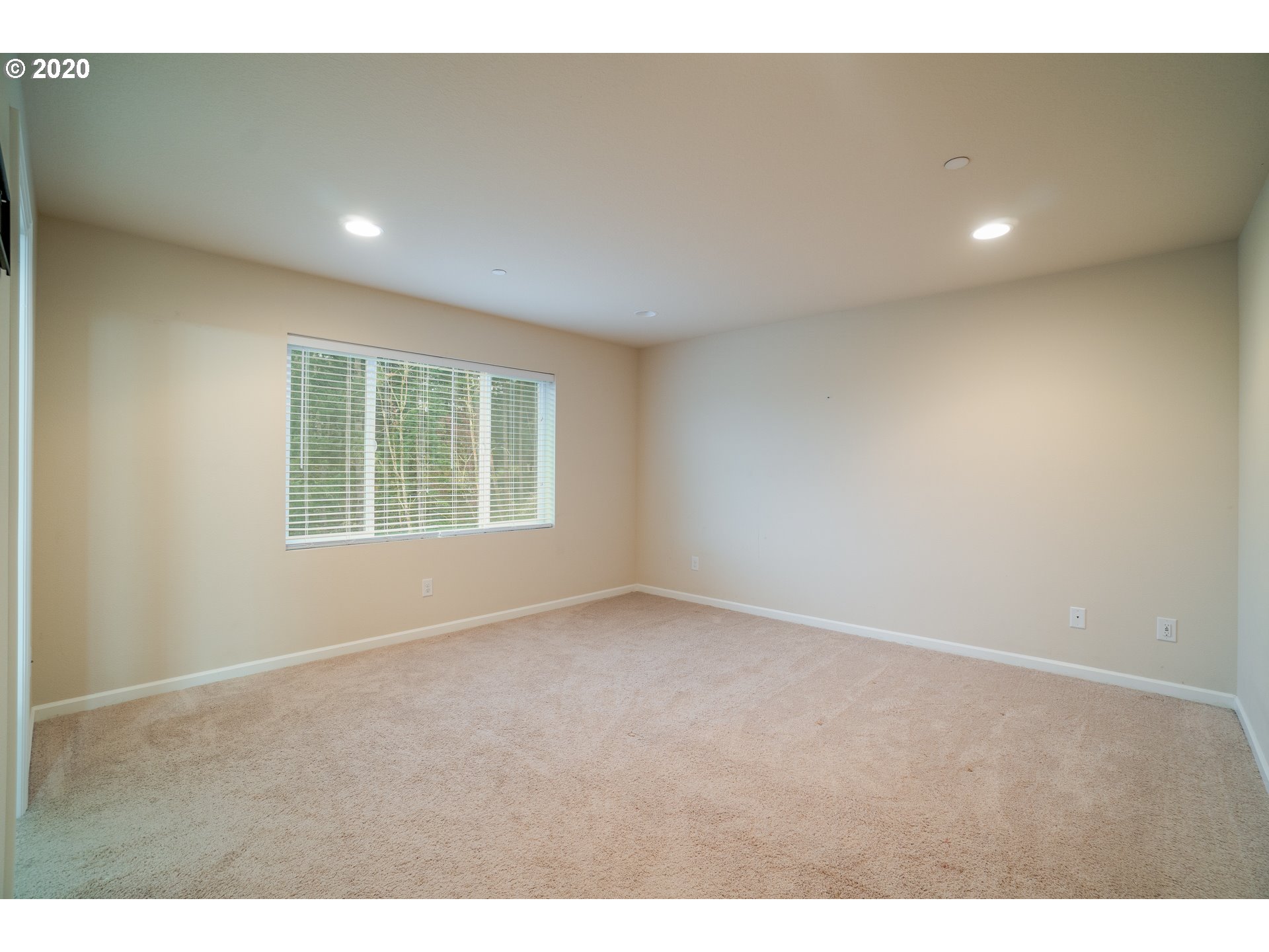16964 Southeast Rhododendron Street Happy Valley, OR 97086 - Photo 14 of 29 Gallery Image 14