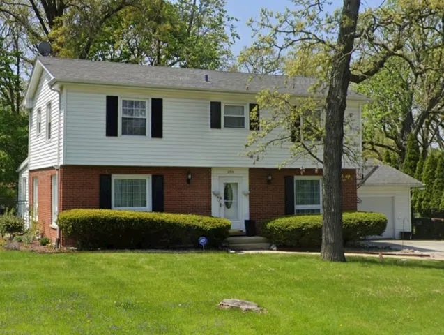 $324,000 | 2724 Chariot Lane, Olympia Fields, IL 60461