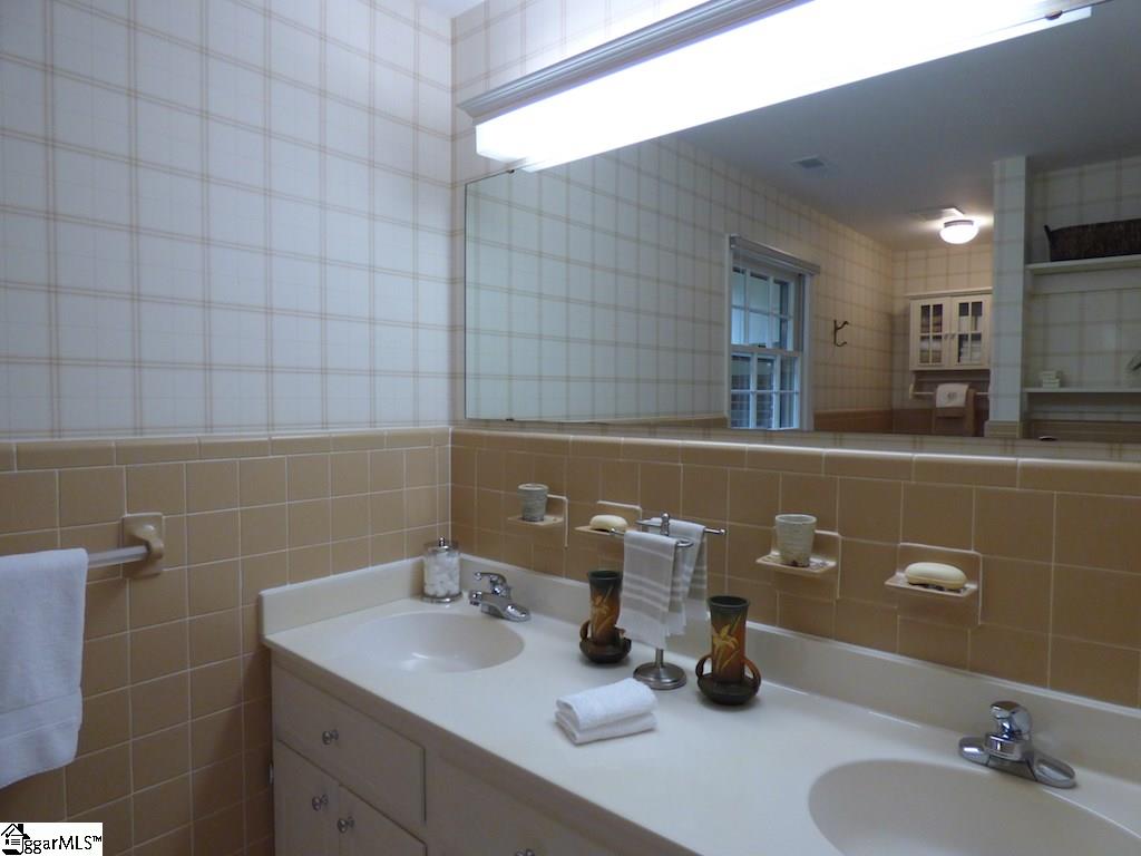 133 Coachman Lane Tryon, NC 28782 - Photo 20 of 24 Gallery Image 20