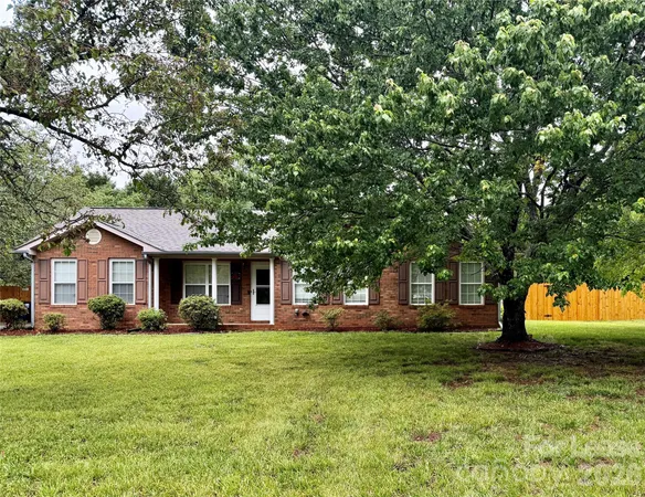 $2,195 | 2809 Faircroft Way, Monroe, NC 28110