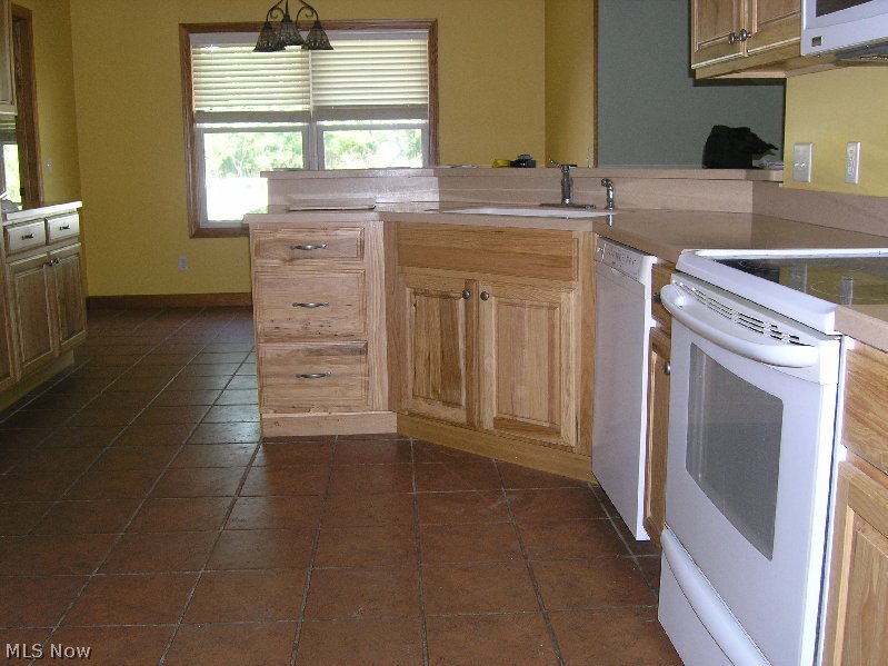 4320 North Ridge Road West Ashtabula, OH 44004 - Photo 3 of 17