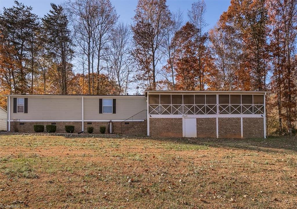 145 Aspen Road Reidsville, NC 27320 - Photo 2 of 29 Gallery Image 2
