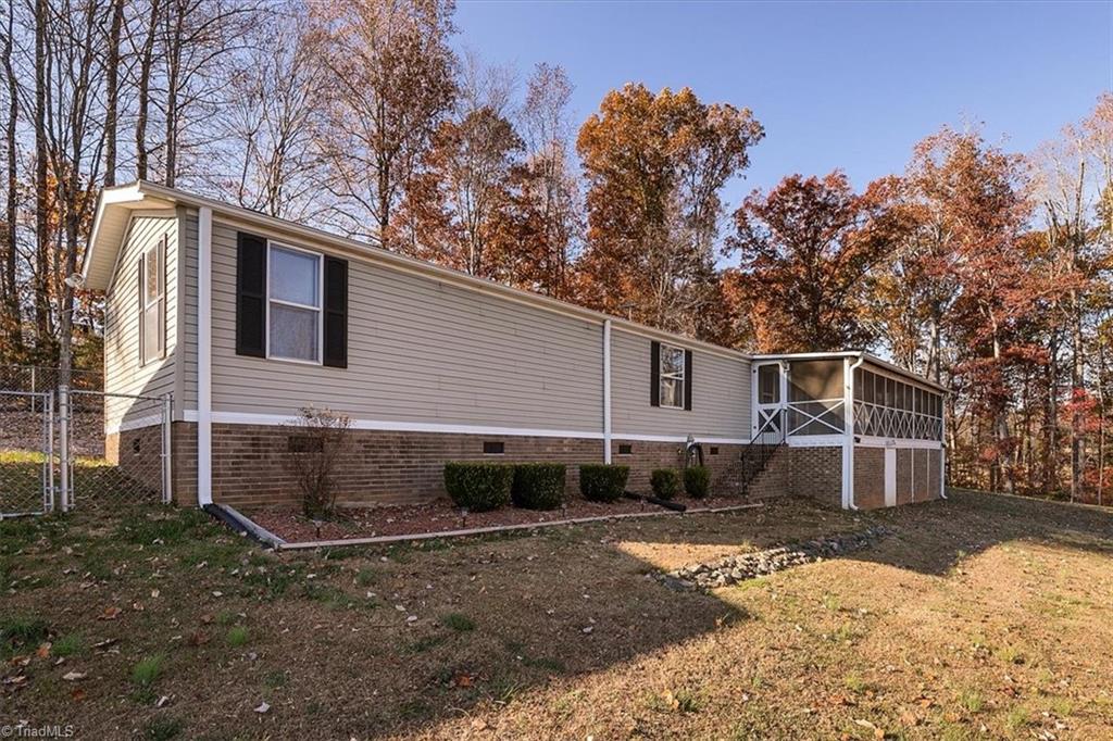 145 Aspen Road Reidsville, NC 27320 - Photo 3 of 29 Gallery Image 3