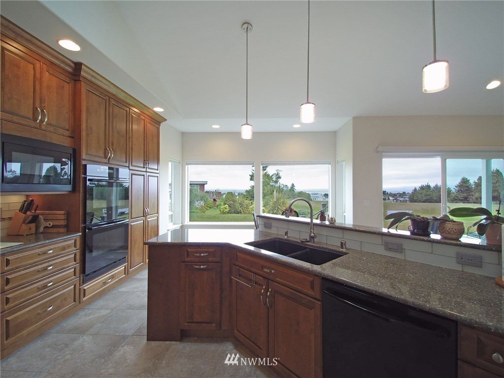 390 West Nelson Road Sequim, WA 98382 - Photo 10 of 25