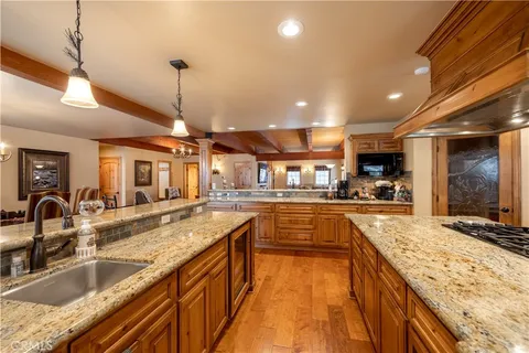 $1,695,000 | 42028 Sky View, Big Bear Lake, CA 92315