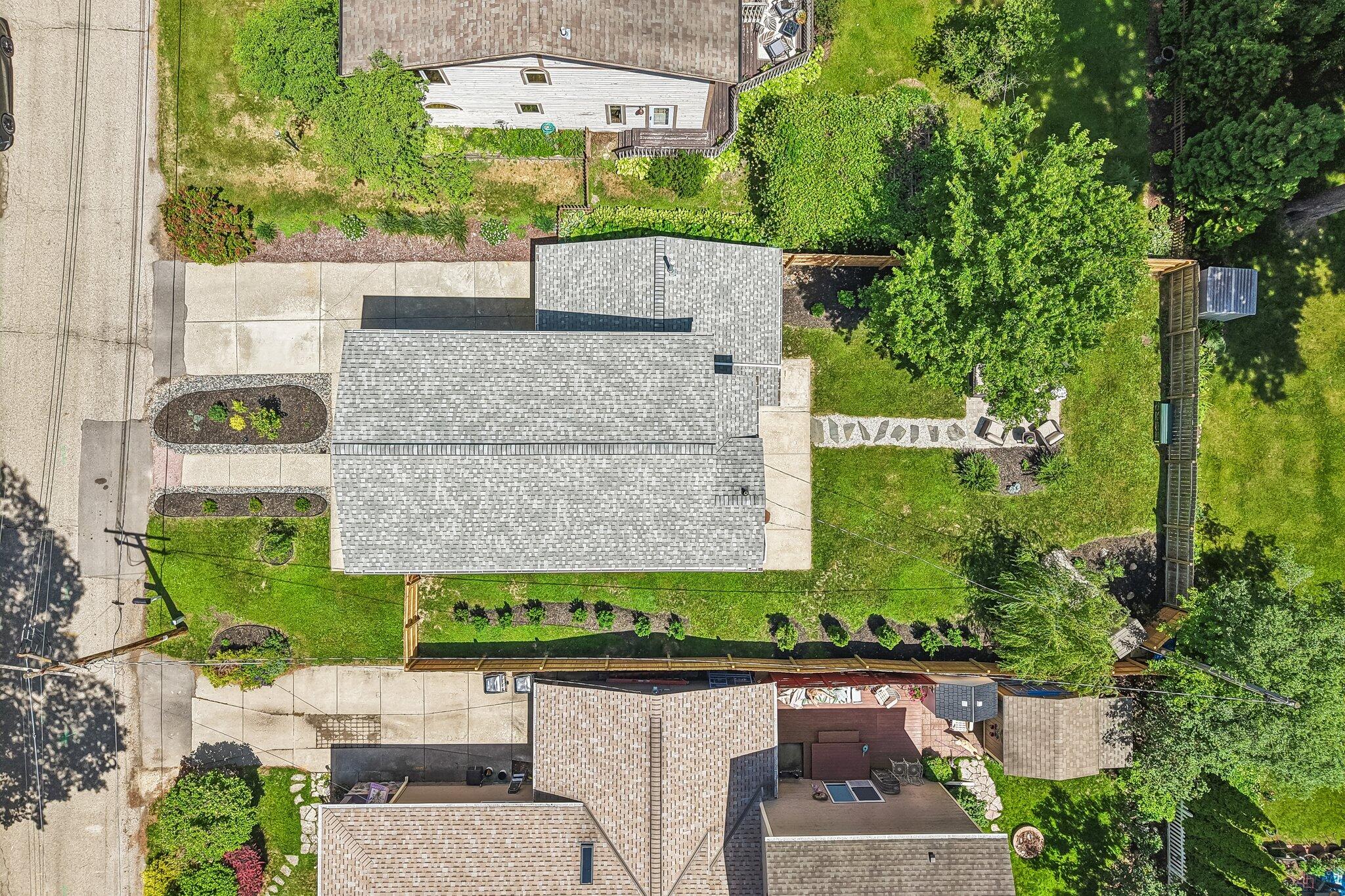 924 Nagawicka Street Delafield, WI 53018 - Photo 60 of 69 60-web-or-mls-Nagawicka St-S1606-060