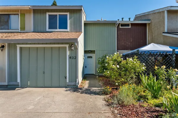 $339,999 | 432 Ford Street, Ukiah, CA 95482