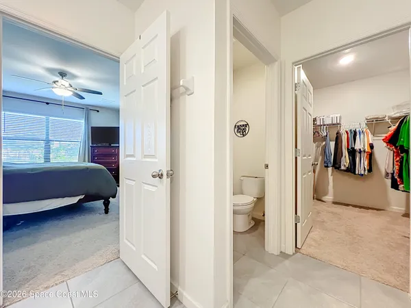 a view of utility room