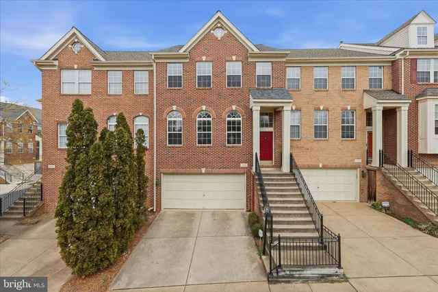 $3,400 | 2682 Logan Wood Drive, Herndon, VA 20171