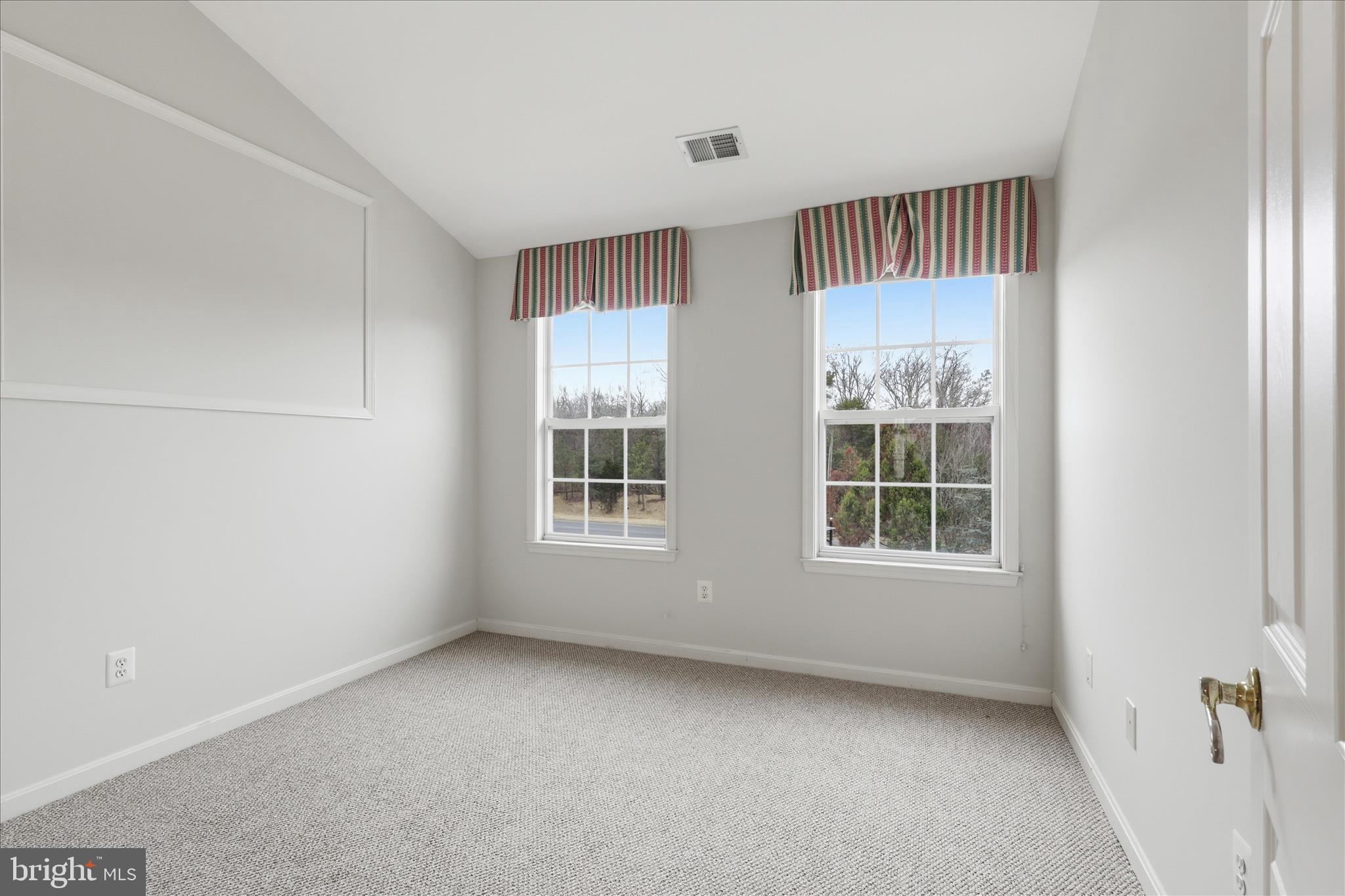 2682 Logan Wood Drive Herndon, VA 20171 - Photo 15 of 32