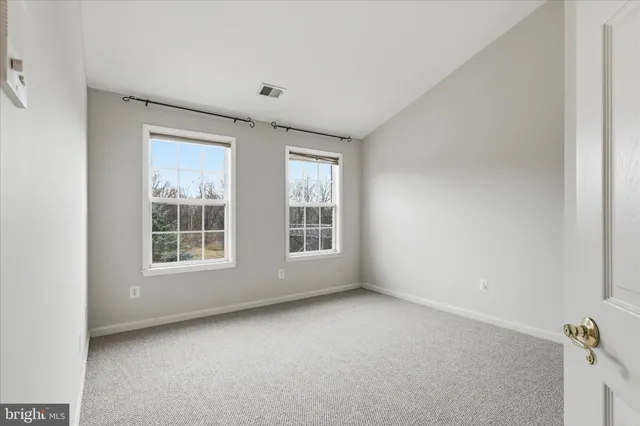 $3,400 | 2682 Logan Wood Drive, Herndon, VA 20171