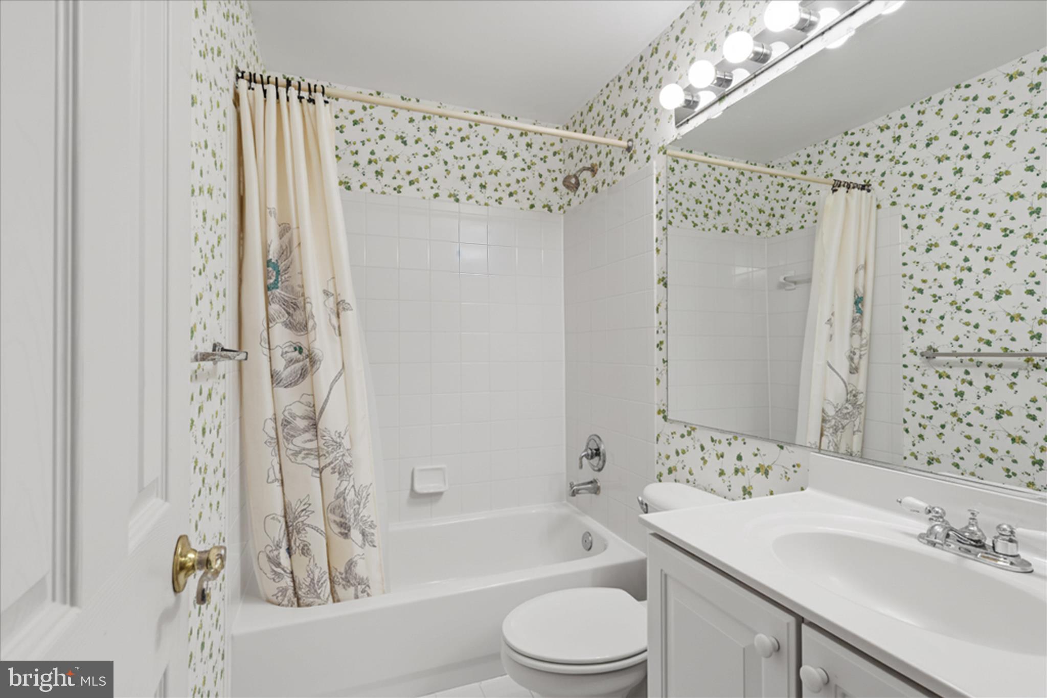 2682 Logan Wood Drive Herndon, VA 20171 - Photo 18 of 32