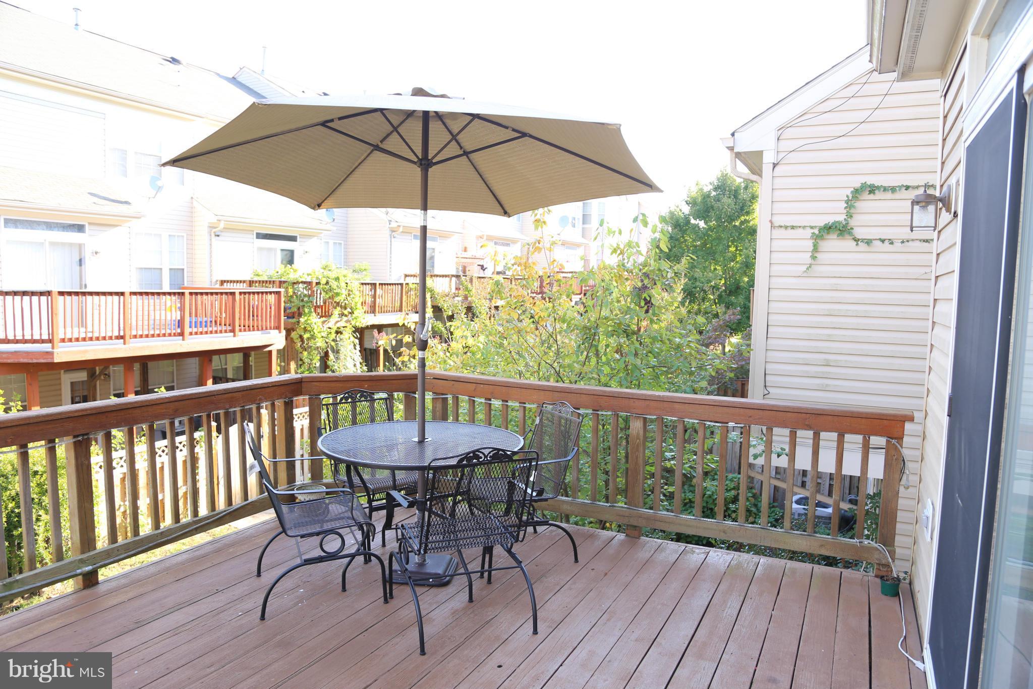 2682 Logan Wood Drive Herndon, VA 20171 - Photo 22 of 32 Exterior (General)