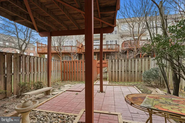 $3,400 | 2682 Logan Wood Drive, Herndon, VA 20171