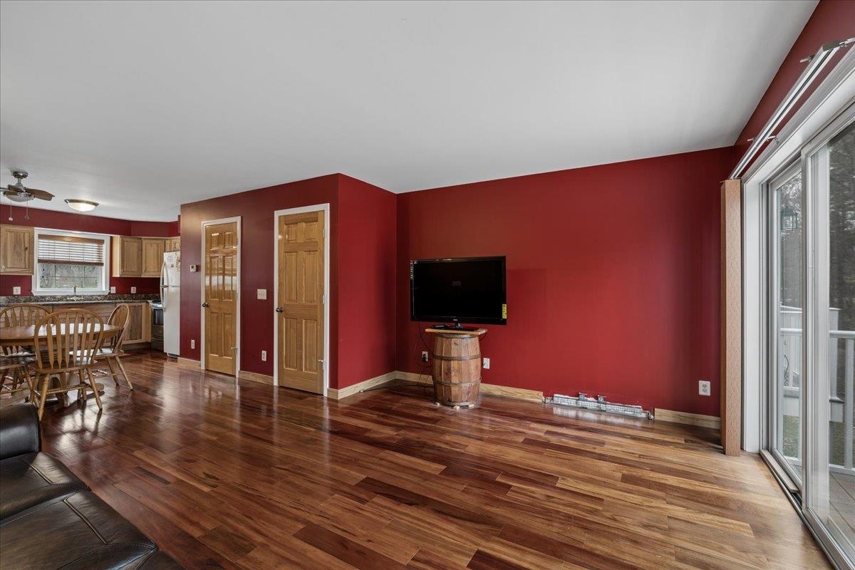 1029 South Mammoth Road, Unit 17 Manchester, NH 03109 - Photo 13 of 34