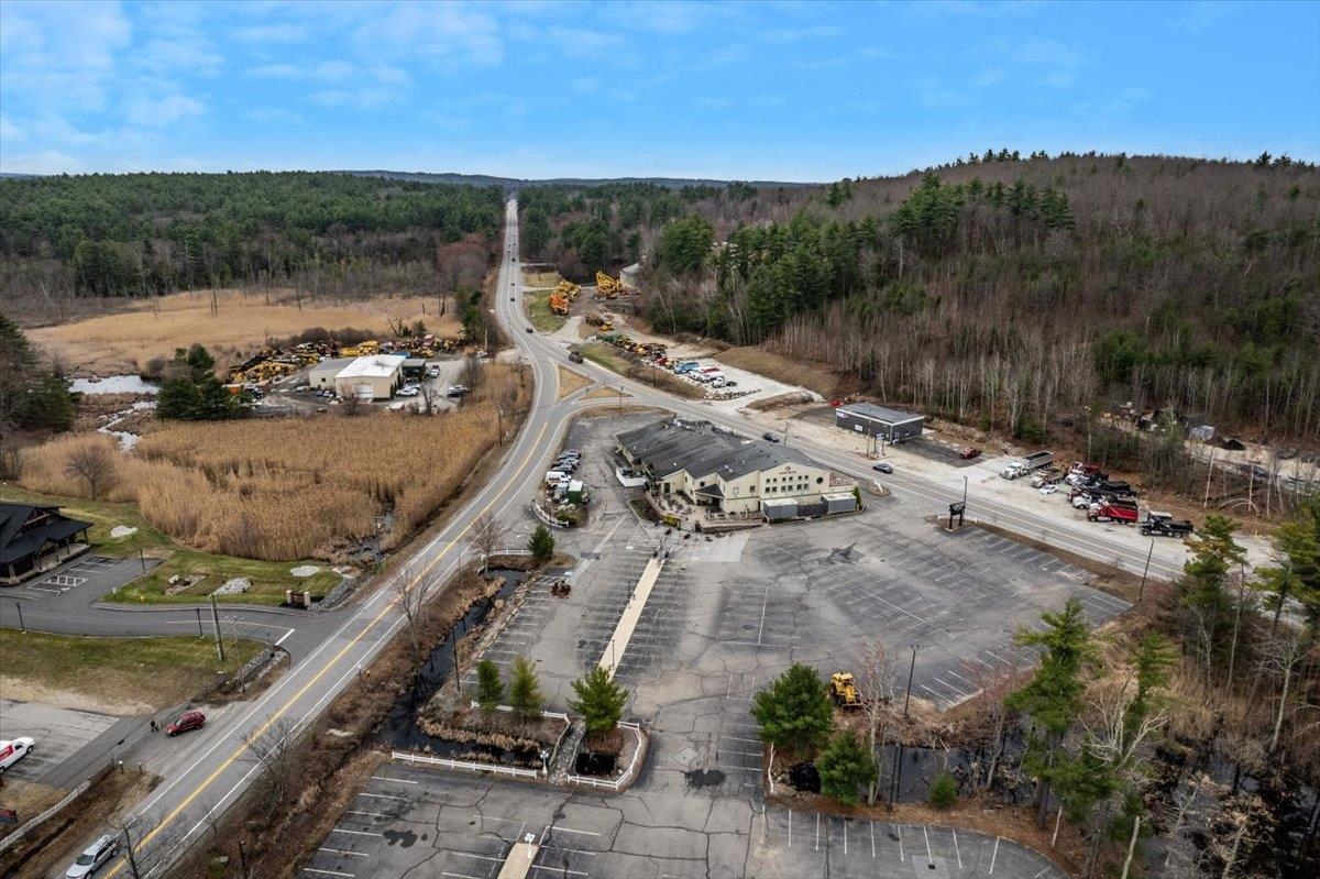 1029 South Mammoth Road, Unit 17 Manchester, NH 03109 - Photo 32 of 34