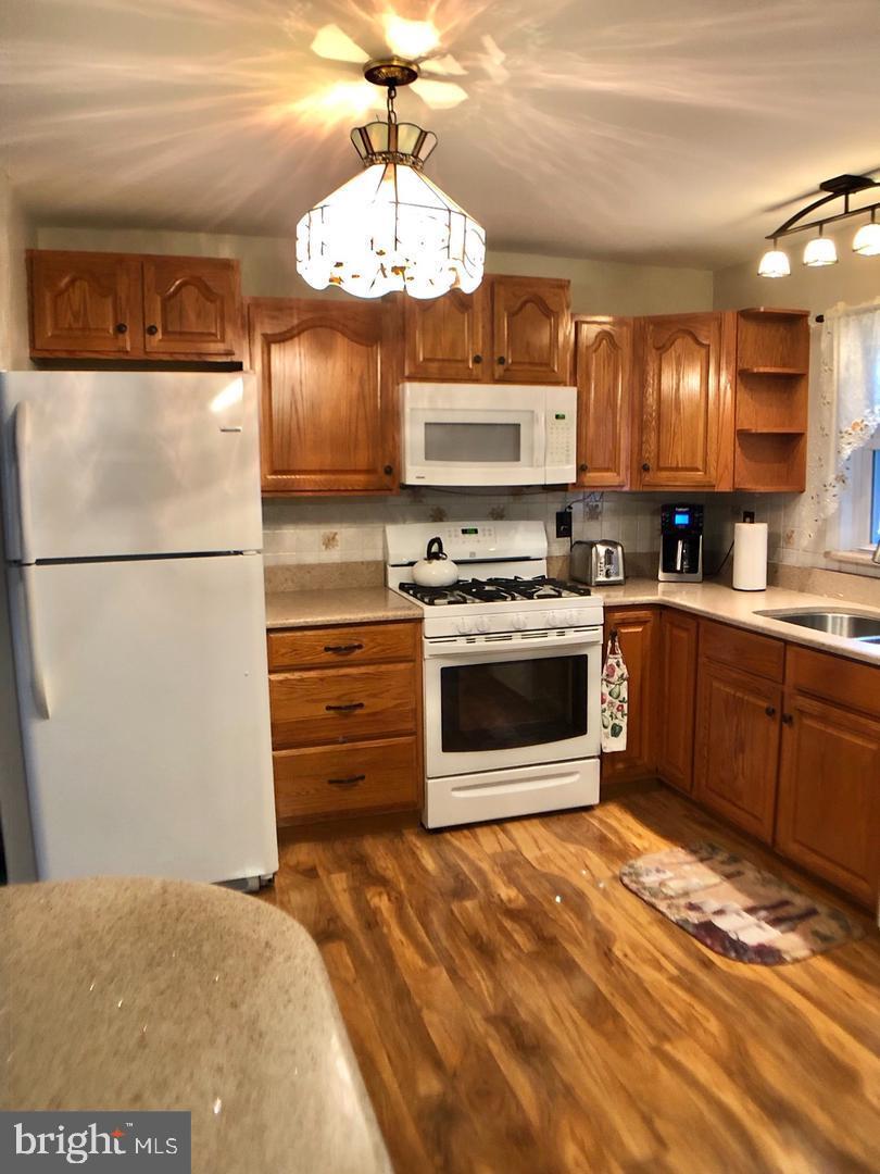 504 Sicklerville Road Williamstown, NJ 08094 - Photo 10 of 39 Kitchen