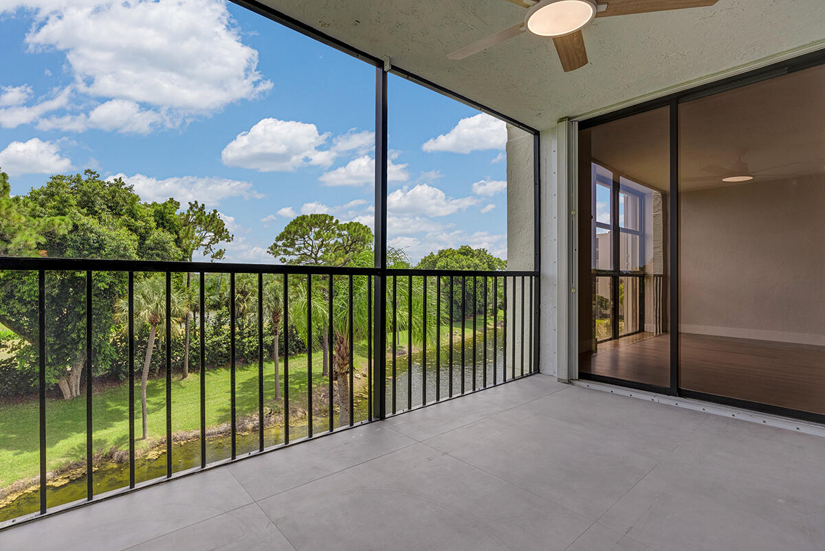 6562 Boca Del Mar Drive, Unit 425 Boca Raton, FL 33433 - Photo 8 of 26 DSC09026