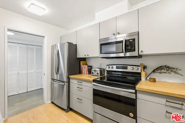 $3,695 | 5625 Green Valley Circle, Unit 208, Culver City, CA 90230