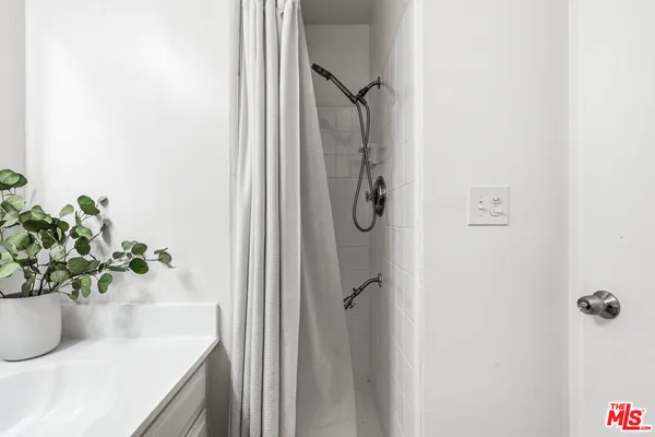 $3,695 | 5625 Green Valley Circle, Unit 208, Culver City, CA 90230