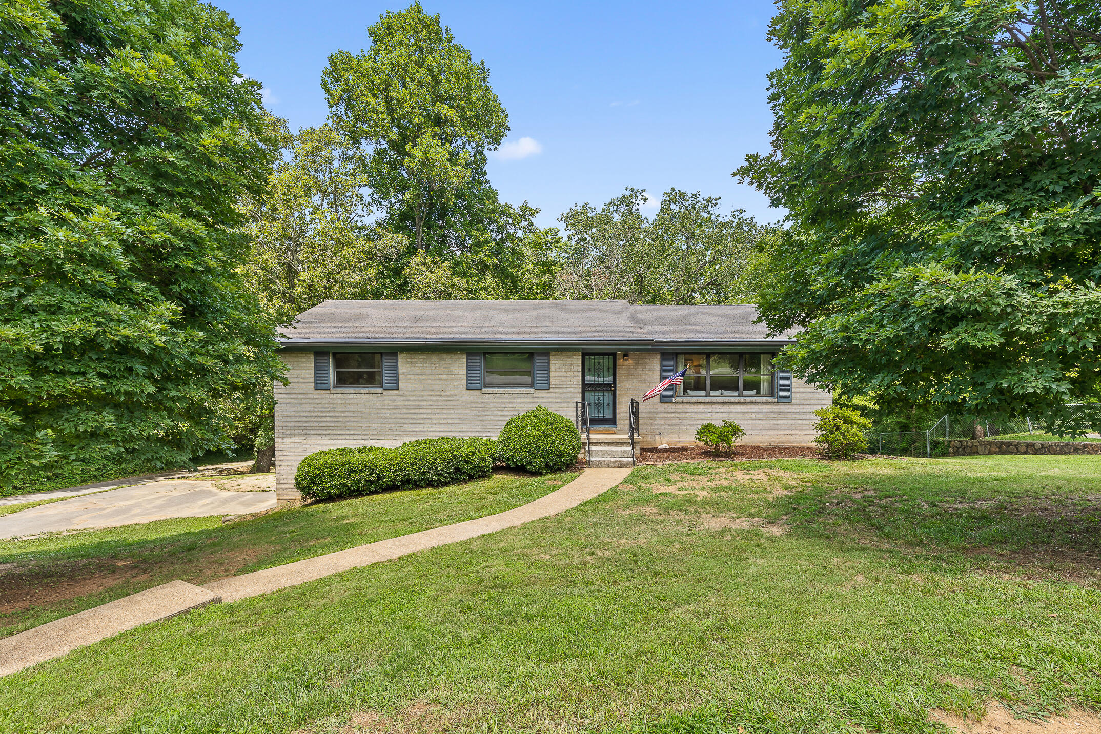 517 Randall Street Hixson, TN 37343 - Photo 2 of 40 Randall-2