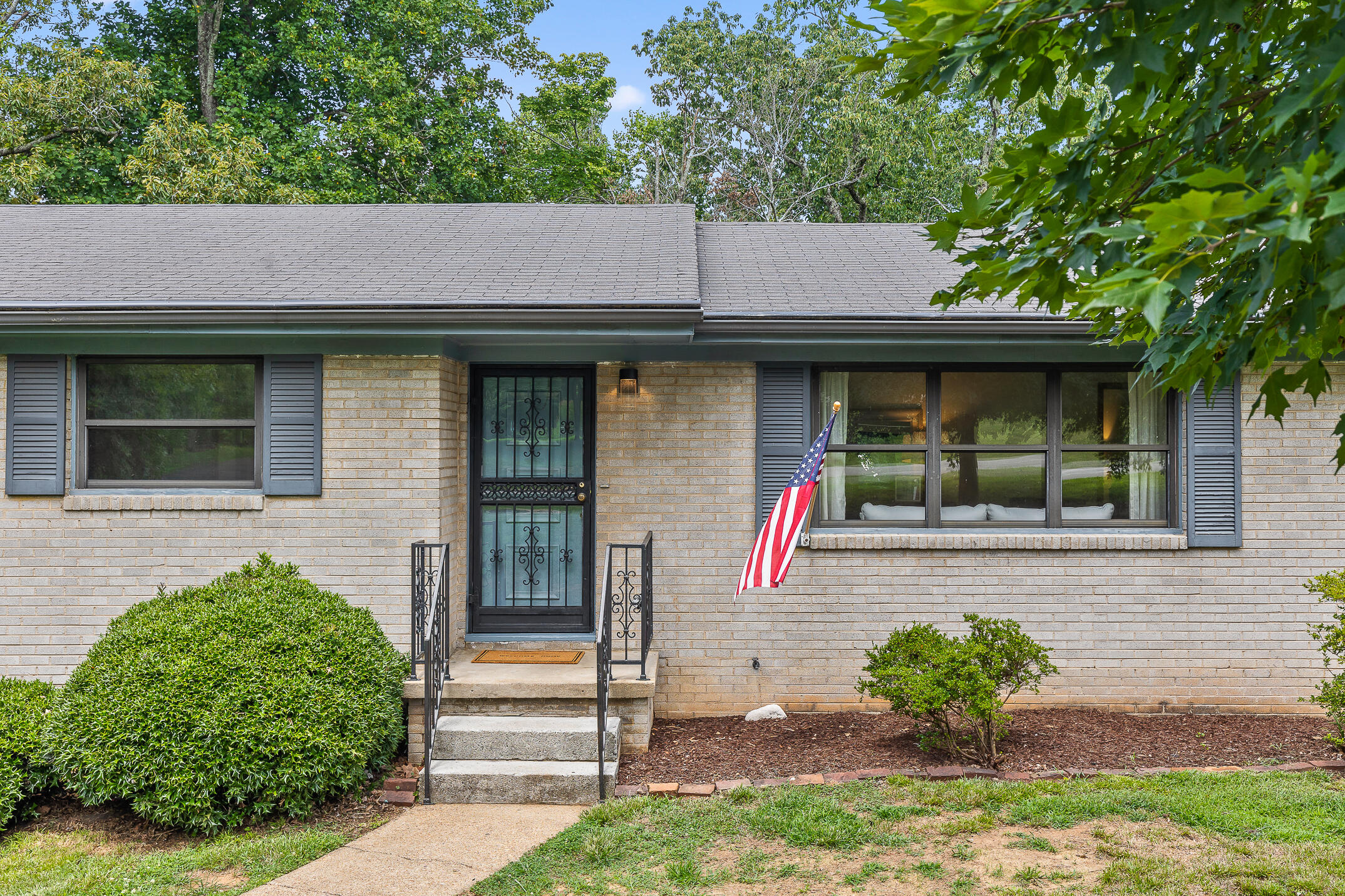 517 Randall Street Hixson, TN 37343 - Photo 4 of 40 Randall-4
