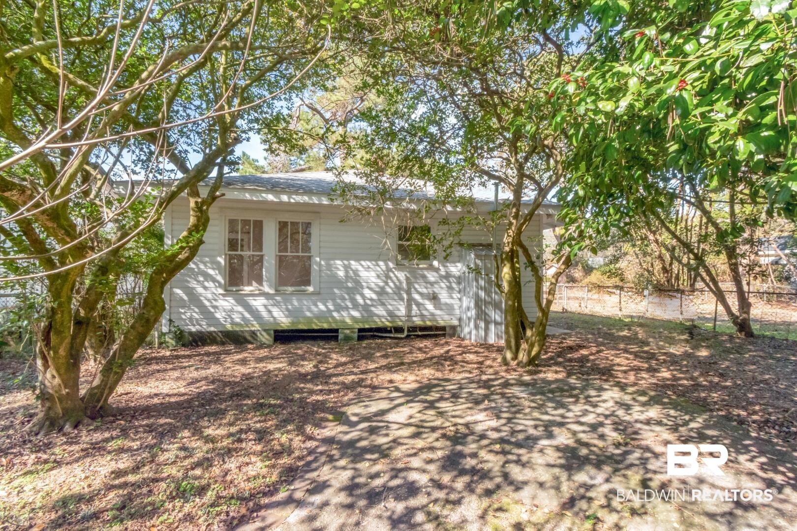 731 Jemison Street Mobile, AL 36606 - Photo 21 of 27 View of home's exterior