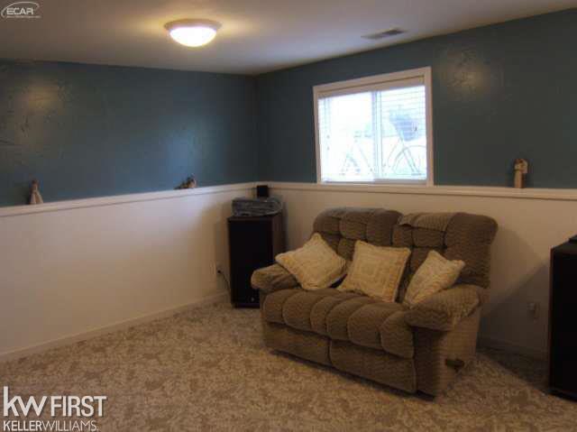 9370 Reid Road Swartz Creek, MI 48473 - Photo 23 of 25 21134303-22.JPG