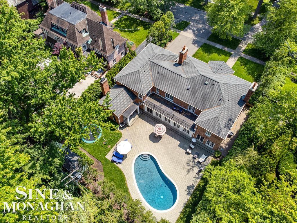 166 Touraine Road Grosse Pointe Farms, MI 48236 - Photo 2 of 80