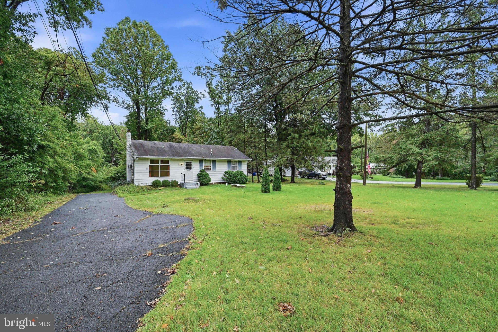 140 Wanner Road Reading, PA 19606 - Photo 4 of 25 Front