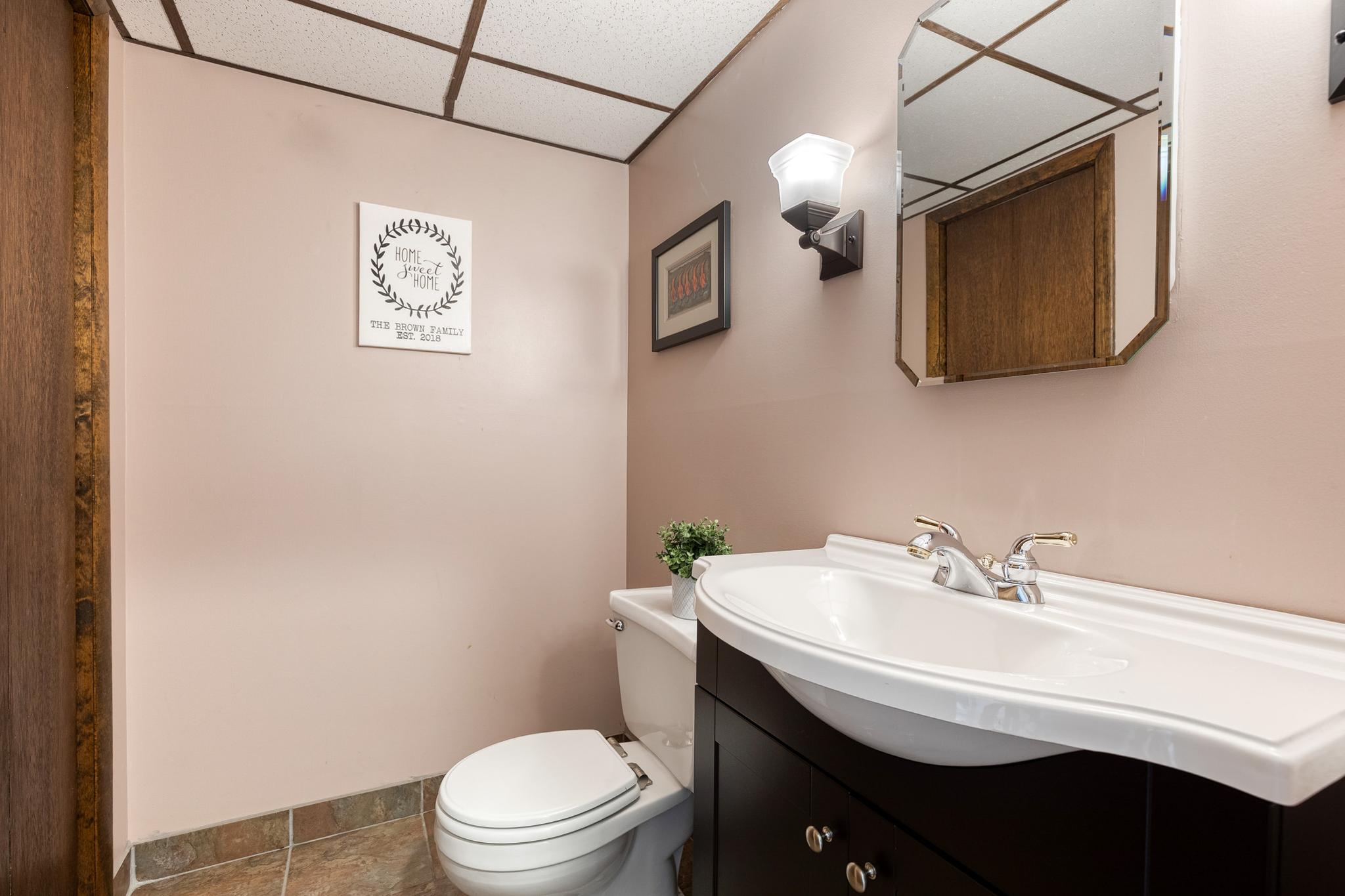1608 Weyburn Road Baltimore, MD 21237 - Photo 34 of 47 Lower Level Bath