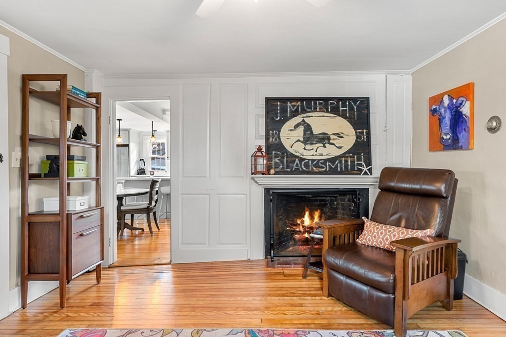 161 High Road Newbury, MA 01951 - Photo 14 of 39 a living room with furniture and a fireplace