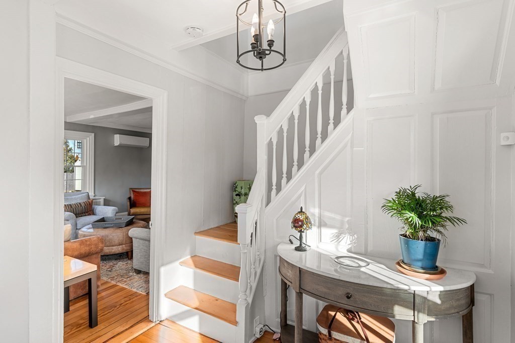 161 High Road Newbury, MA 01951 - Photo 17 of 39 a dining room with furniture wooden floor and a potted plant